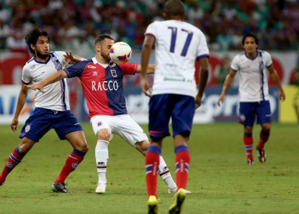 Bahia correu muito para superar o bem armado Paraná na Fonte Nova