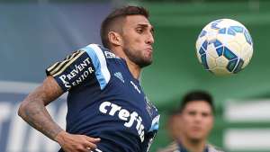 Brasileirão: Oswaldo realiza último treino com Rafael Marques no ataque antes do clássico