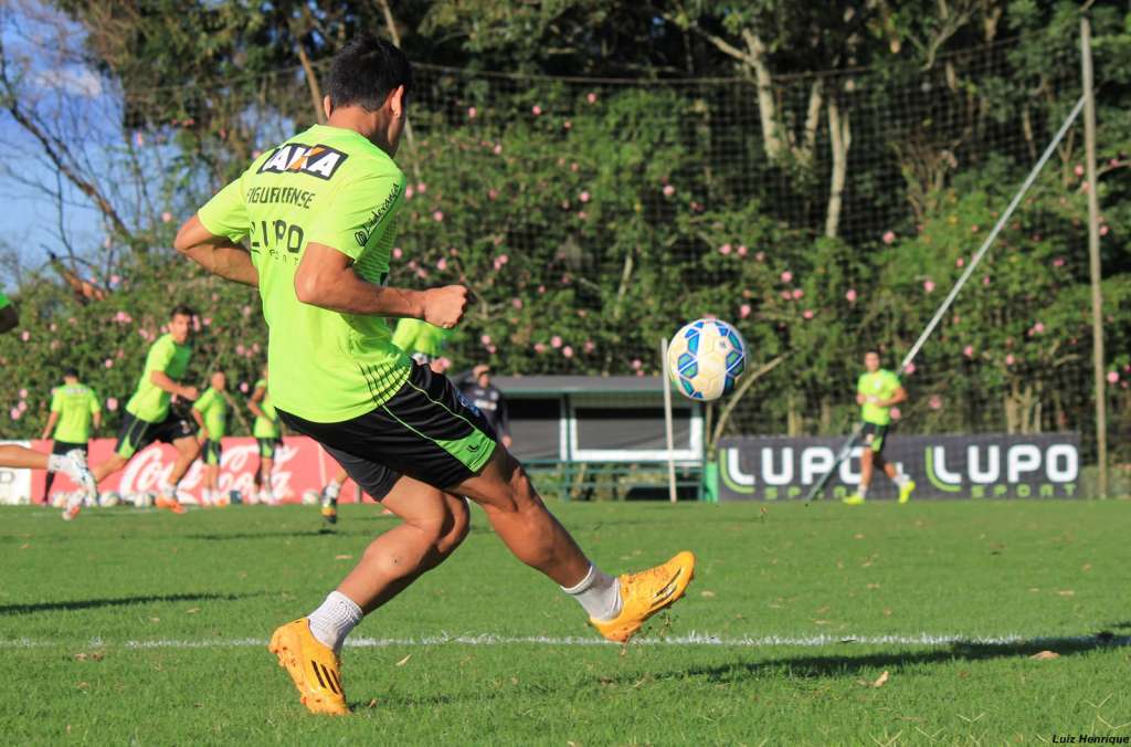 Figueirense treinou com presença de reforços no ataque visando recuperação contra o Cruzeiro - Divulgação