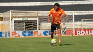 Série B: Ex-zagueiro de XV e Palmeiras, Leonardo Luiz acerta com o ABC