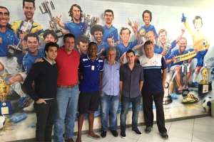 Cruzeiro acerta contratação de Santiago, do São Caetano