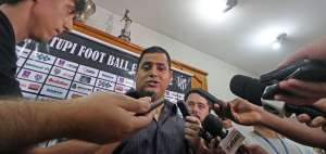 Série C: Técnico do Tupi ‘ignora’ liderança e prega manutenção dentro do G4