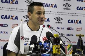 Doriva afirmou ter respaldo da diretoria e seguirá no clube