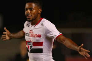 Corinthians despenca e São Paulo entra no G4 do Brasileirão