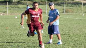 Série B: De olho no G4, Macaé encara maratona até Criciúma