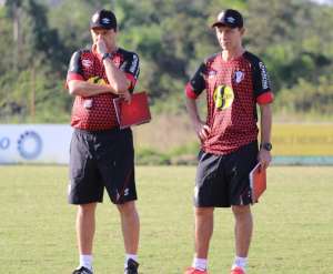 Joinville x Corinthians - E a crise vai continuar no colo de quem?