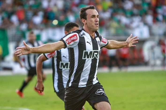 Thiago Ribeiro comemora gol do Atlético-MG: Galo vai manter a freguesia do Cruzeiro
