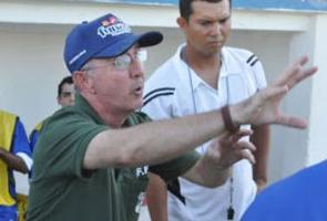 Paulo Zagallo começa a analisar propostas para o segundo semestre