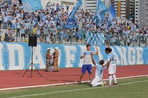 Série C: Londrina cumpre meta e fica na liderança antes da Copa América