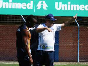 Santos vai atrás de Gilson Kleina para o lugar de Marcelo Fernandes