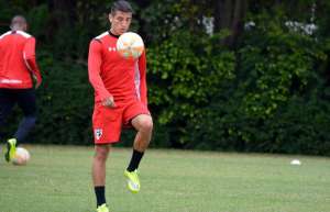 Centurión é liberado para ficar na Argentina e desfalca treino do São Paulo