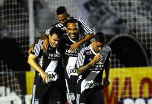 Sport está perto de levar Roni, da Ponte Preta, e Luque, do Internacional