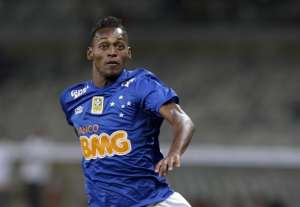 Sem 'camisa 10', Luxemburgo testa Marquinhos como armador no Cruzeiro