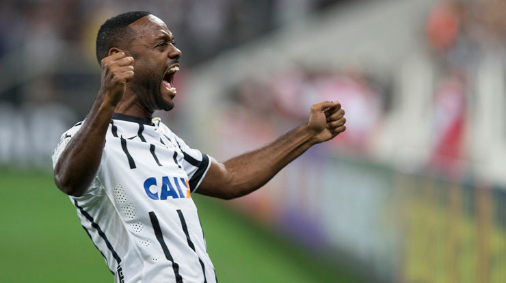 Vagner Love marcou o segundo na virada do Corinthians - F: Daniel Augusto Jr/Agência Corinthians