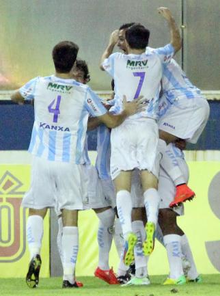 Macaé saiu na frente, mas levou goelada com segundo tempo impecável do Bragantino. Foto: Tiago Ferreira