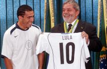 Lula, corintiano fanático, ou fantasiado?
