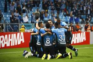 Grêmio defende tabu caseiro de 32 anos sem derrota para o Atlético-PR