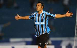 Kleber Gladiador acerta com o Coritiba para o Brasileirão