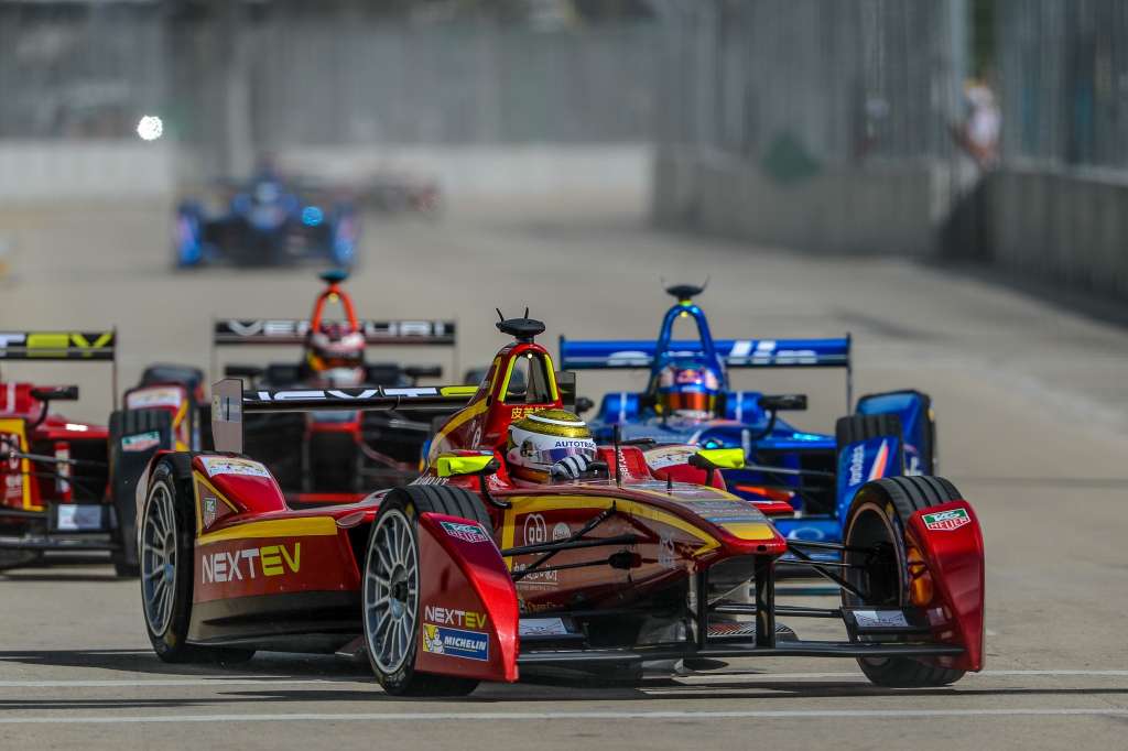 Nelsinho Piquet vai permanecer China Racing na Fórmula E