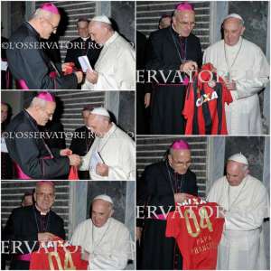 Segredo do sucesso? Papa Francisco recebe camisa do Sport em Roma