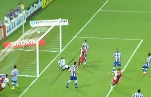 Pedro Carmona abriu o placar para o Náutico