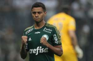 Marcelo Oliveira saca Zé Roberto e Cleiton Xavier do time titular do Palmeiras