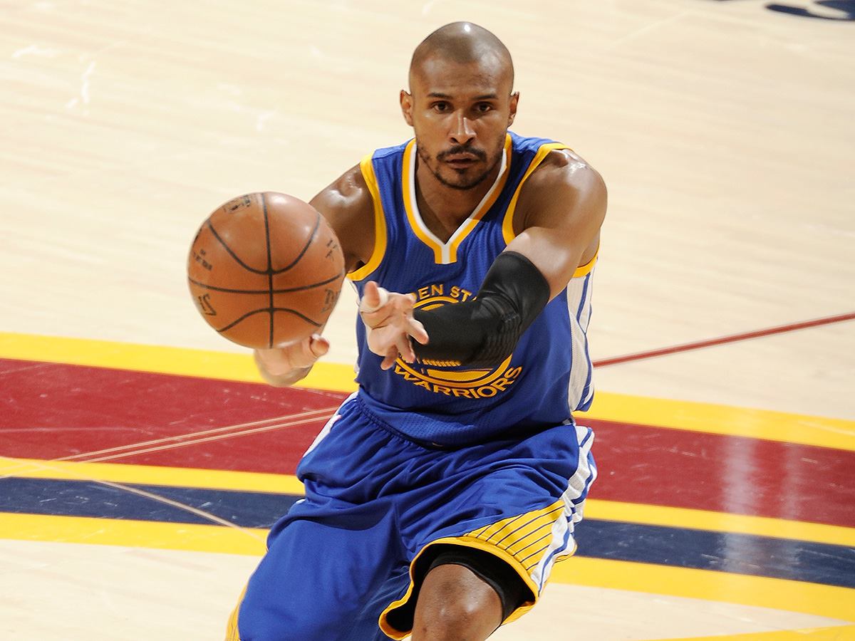 Leandrinho Barbosa fecha acordo com o Golden State Warriors