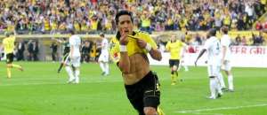 Lucas Barrios anuncia acerto com o Palmeiras e chega após a Copa América