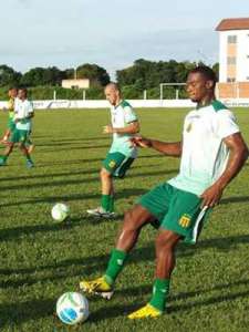 Série B: Sampaio Corrêa perde Robert e tem dúvidas para encarar o Bahia