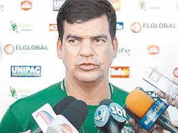 Série B: Moacir Júnior tenta mudar a confiança dos jogadores do Boa Esporte