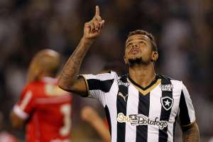 SÉRIE B: Botafogo pode disparar na liderança, enquanto Sampaio e Bahia fazem duelo pelo G4