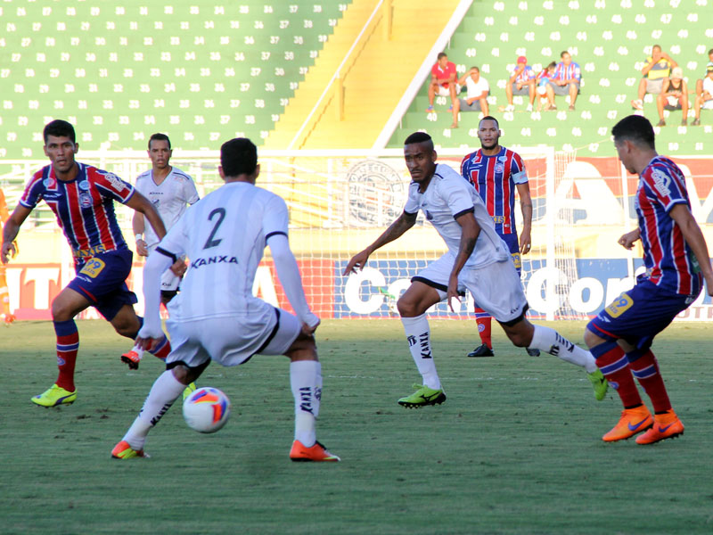 Bahia busca o lugar do Sampaio Corrêa no G4
