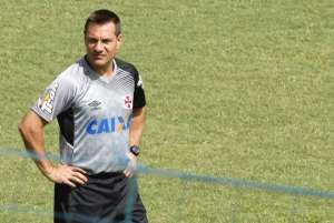 Doriva garante desejo de seguir no Vasco: 'Em nenhum momento eu quis sair'