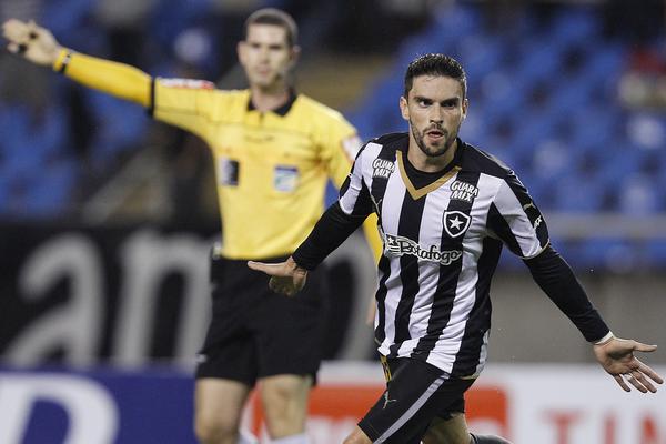 Rodrigo Pimpão marcou seu quinto gol na Série B, mas não conseguiu garantir a vitória botafoguense