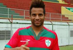 Com problema no coração, zagueiro Everton Luiz é afastado do Tupi-MG