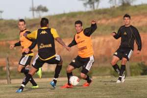 Série B: Criciúma foca em finalização para surpreender América-MG