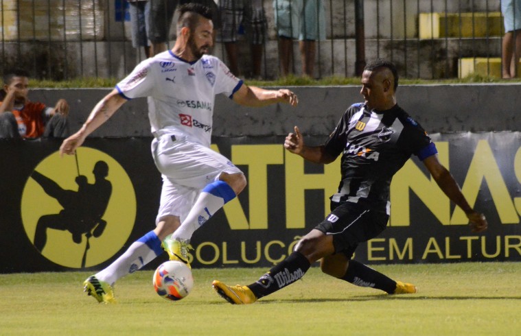 Paysandu enfrenta o Vitória para entrar no G4
