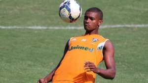Marlon reforça a zaga do Fluminense contra a Ponte Preta nesta quarta-feira