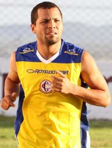 Série C: Botafogo fica próximo de acertar com volante Jairo, ex-Campinense