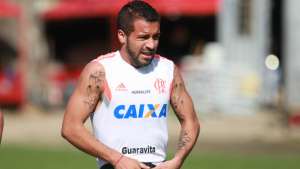 Marcelo Cirino e Canteros dão susto e deixam treino do Flamengo com dores