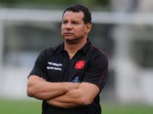 Apresentado, Roth mira equilíbrio para recuperar o Vasco no Brasileirão