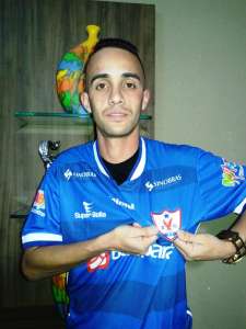 Série C: Lauro César, com passagem pela base do Corinthians, é regularizado no Águia