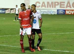 Série B: Após ganhar reforço de Rivaldo, Ailton Silva pede atenção ao Mogi Mirim contra CRB