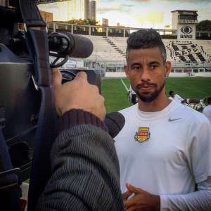 Ídolo no Flamengo, lateral Leo Moura volta atrás e confirma conversas com Vasco