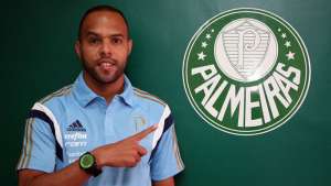 Alecsandro sofre lesão e desfalca o Palmeiras contra o São Paulo