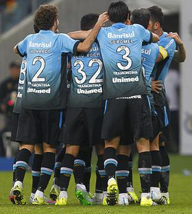 Grêmio comemora o gol da vitória sobre o palmeiras no Olímpico