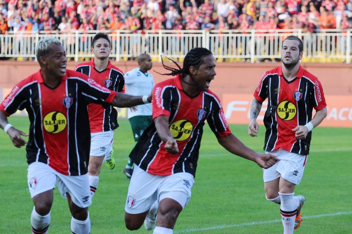 Kempes foi o artilheiro da rodada