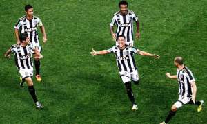Corinthians x Figueirense – Timão tenta dar o troco em rival da Arena
