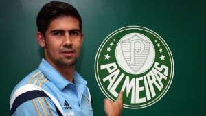 Palmeiras confirma contratação de Leandro Almeida, zagueiro que estava no Coritiba