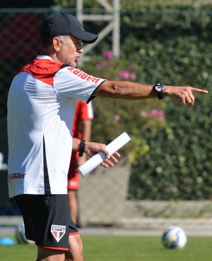 Osorio não definiu o time para o Choque-Rei e pode usar Luis Fabiano e Pato juntos